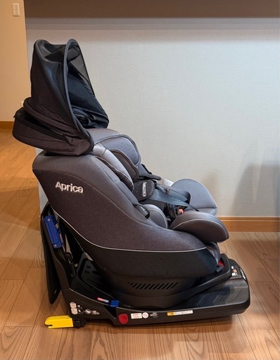 取引中【美品】アップリカ クルリラ プレミアム（ISOFIX・シートベルト両用）