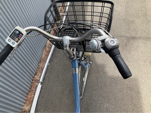 801  パナソニック新機種電動アシスト自転車vivi 26インチ ブルー系ボディー