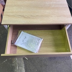 G 引き出し付き テーブルの画像