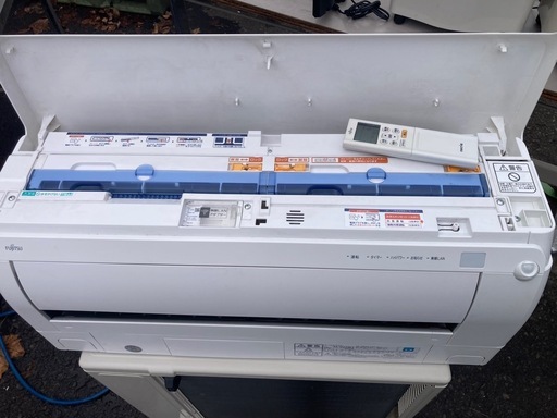 富士通   nocria   2.2kW 6畳 ルームエアコン 2019年 フィルター自動お掃除