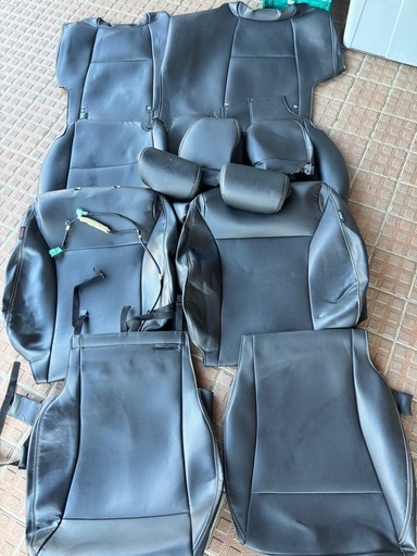 フィットハイブリッド　レザーシートカバー