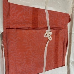 鮮やかな着物や帯・はぎれや反物の画像