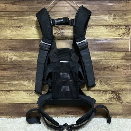 美品 BABYBJRN ONE KAI Air 抱っこひも ブラック メッシュ