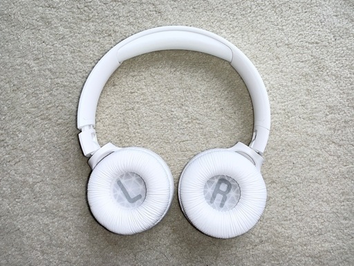 【美品】JBL TUNE 500BT ワイヤレスヘッドホン ホワイト