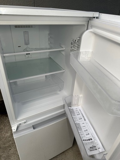 運搬手段ない方応援！高年式シャープ冷凍冷蔵庫152L