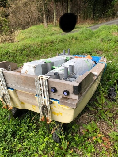 船外機2馬力と2台ボート