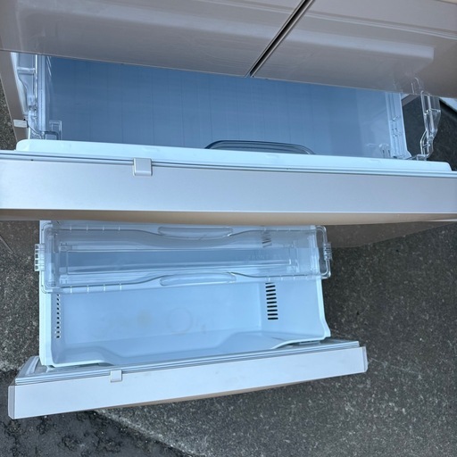 【大容量】三菱 ノンフロン冷凍冷蔵庫　MR-WX52G-W1形　517l 2022年製