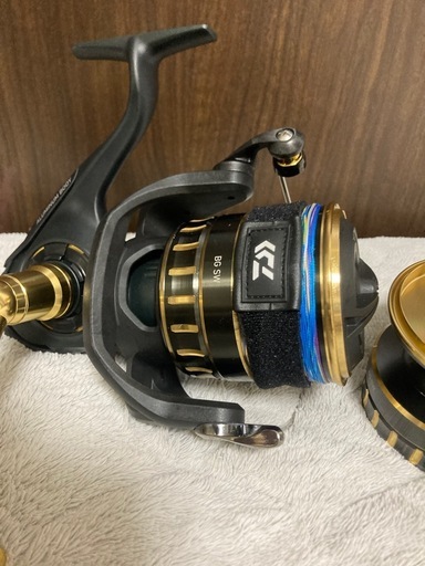 中古美品　Daiwa ダイワ BG SW 18000 変スプール付き