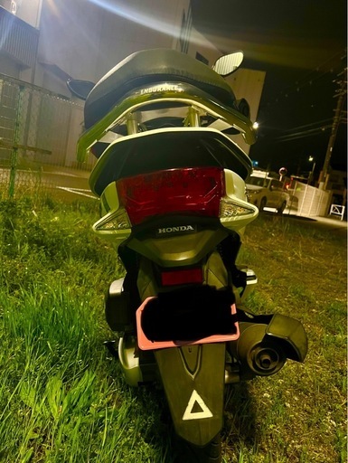 pcx 125jf56ブレーキ握らず　エンジンスタート！