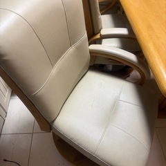 リビングテーブル・椅子の画像