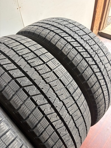 215/45/18冬ダンロップ