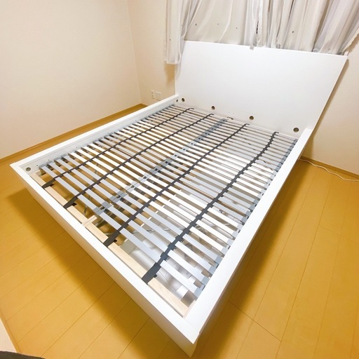 IKEA　クイーンベッド