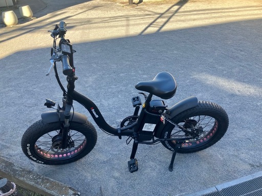 お手頃価格の電動自転車！便利なママチャリタイプ！でも迫力の20インチ 