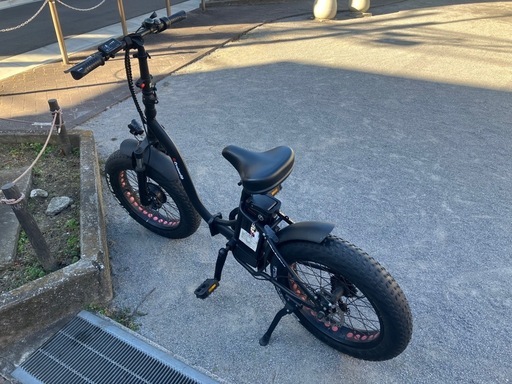 お手頃価格の電動自転車！便利なママチャリタイプ！でも迫力の20インチ 