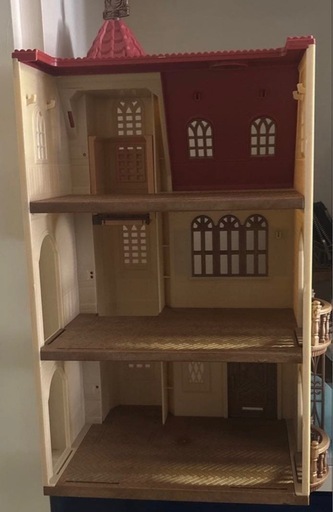 シルバニアファミリー　赤い屋根のエレベーターのあるお家