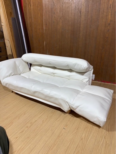 D1303 リクライニングソファー