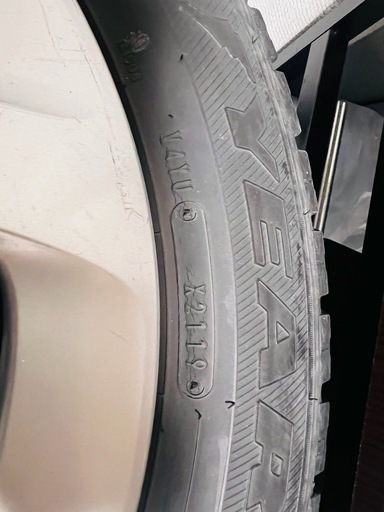 15インチのGOODYEARタイヤとホイールセット。
