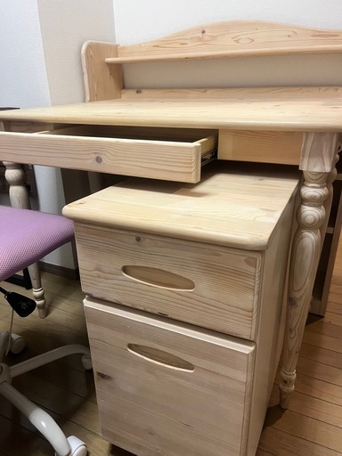 ［お譲り先決定済み］学習机　4点セット