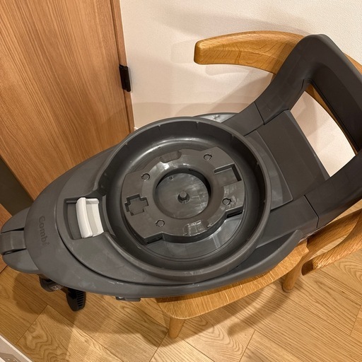 子供用品 ベビー用品 チャイルドシート　コンビ　combi the s専用のせかえベース