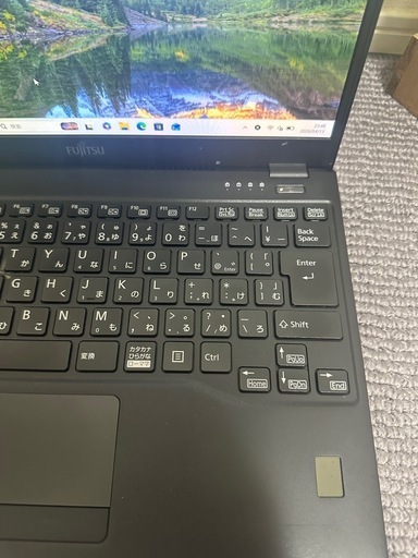 美品-富士通U9310/E 第10世代 i5☆SSD 256GB☆メモリ16GB☆ 指紋認証 Win 11 Office 2024