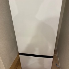 冷蔵庫、ベッド、洗濯機、ソファ、テーブルチェアセット(引き渡し予定者いる)の画像