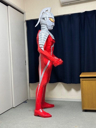 等身大 ウルトラセブン  ペーパークラフト完成品 ニス仕上げ 178㎝1.1kg