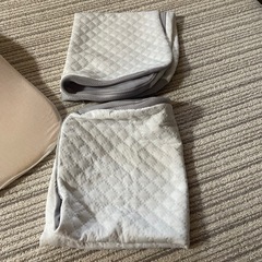 ニトリ枕、枕カバー2点
の画像