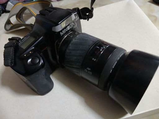 フィルムカメラ2台と望遠レンズ各種
