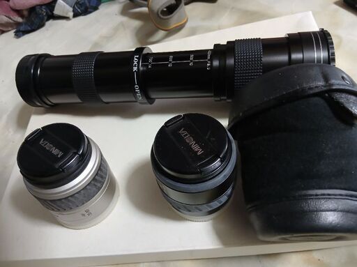 フィルムカメラ2台と望遠レンズ各種