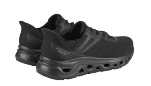 新品未使用タグ付き 27cm Skechers スニーカー ブラック