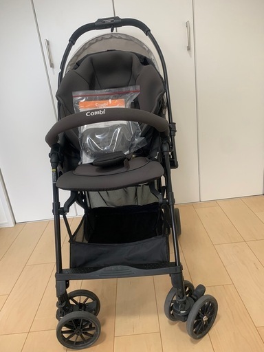 コンビ　ベビーカー　スゴカルエッグショック　中古
　