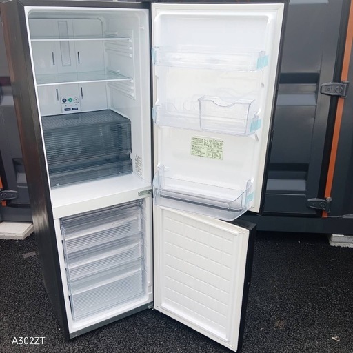 A2p7B2 SHARP大型冷蔵庫　310L