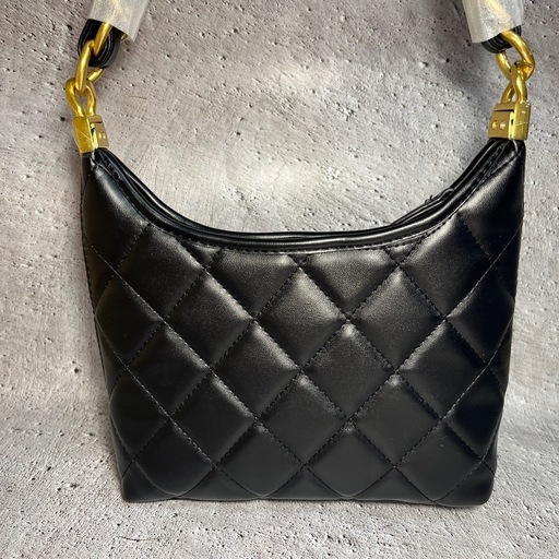 CHANEL ノベルティ ショルダーバッグ チェーンバッグ ブラック