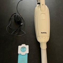 ハンディー掃除機　　　　makitaの画像