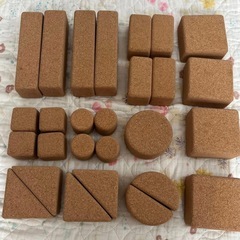 フレーベル館 コルク 積み木の画像