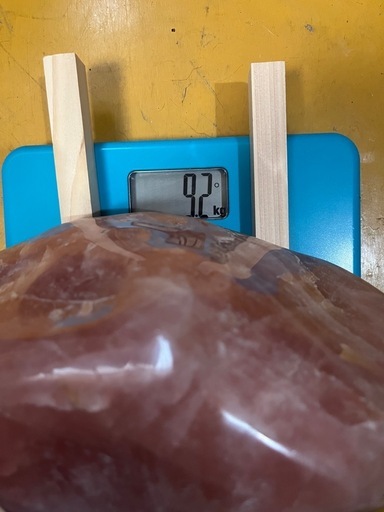 紅水晶 ローズクォーツ 原石　9kg 台付き 観賞石 パワーストーン