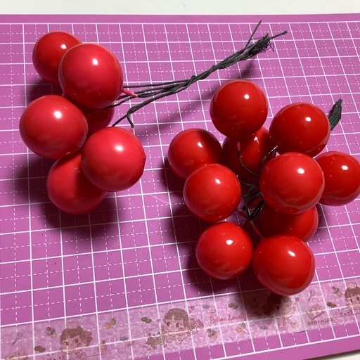 アートフラワー　造花　ペップ　花芯　赤実　苺　ゴールド　パール　MIX