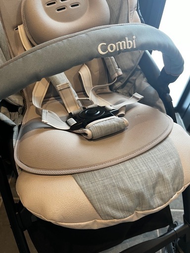 combi ベビーカー