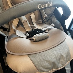 combi ベビーカーの画像