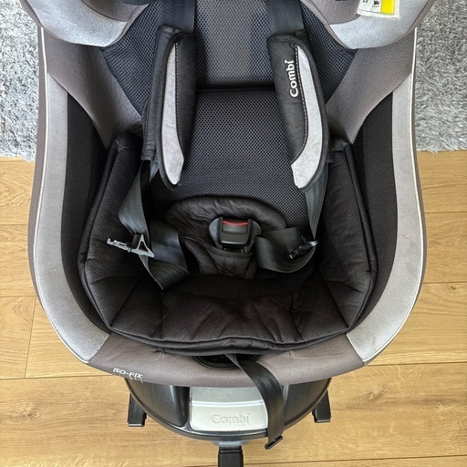チャイルドシート ISOFIX combi