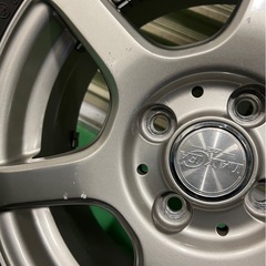 タイヤ4本セットの画像