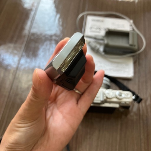 OLYMPUS PEN E-PL7 標準レンズ＋外付けフラッシュ＋付属品一式（訳あり）