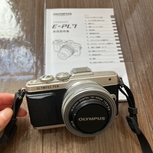 OLYMPUS PEN E-PL7 標準レンズ＋外付けフラッシュ＋付属品一式（訳あり）