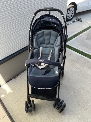 ベビーカー combi スゴカルα 4キャス エッグショック