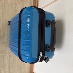キャリーバッグ　機内持ち込み最大サイズの画像