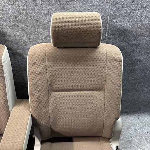 エヴリィ　純正フロントシート左右　運転席　助手席　DA64W ベージュ　リクライニング
