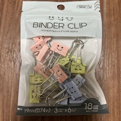 新品未使用カラフルクリップ18個