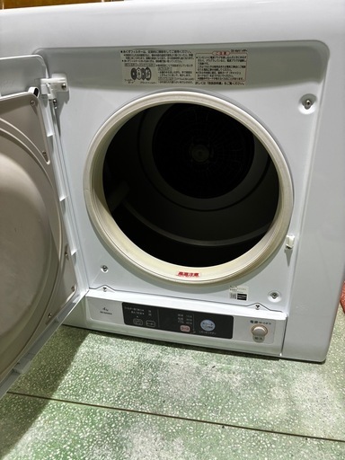 HITACHI 衣類乾燥機 (m.) 上の町の生活家電《乾燥機》の中古あげます 
