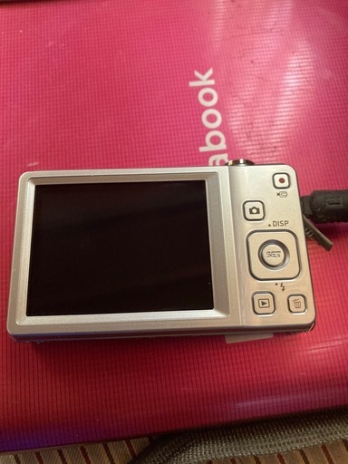 CASIO EXILIM EX-ZS5デジカメ本体と充電コード2011年製
