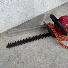 日立製のヘッジトリマー　植木バリカン　の画像